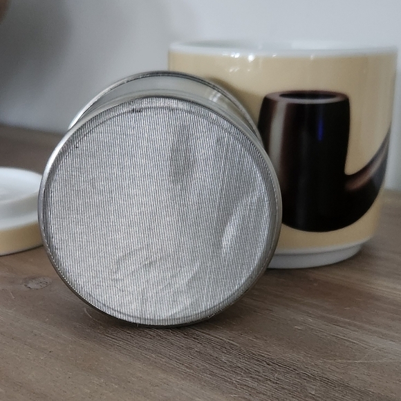 ☕ “The Treachery of Images” Coffee & Tea Mug Set – René Magritte, Rare, Art - Picture 10 of 16